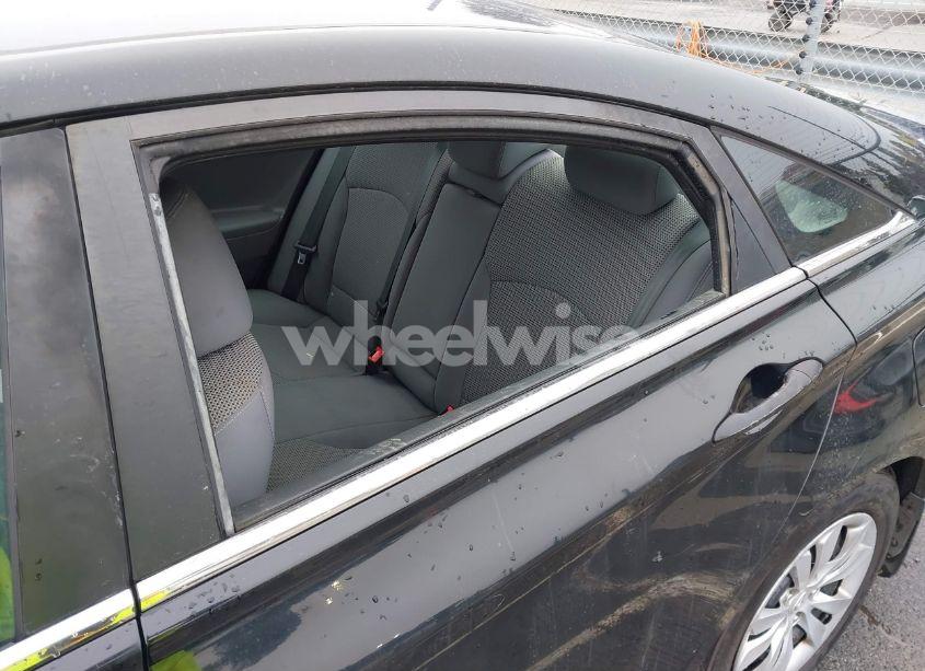 Photo 6 of 2011 Hyundai Sonata GLS (VIN 5NPEB4AC1BH107774)