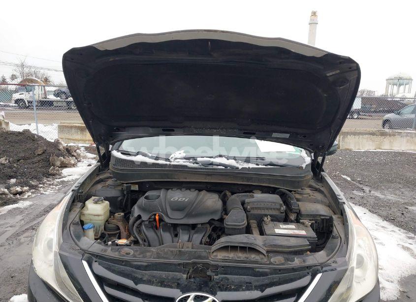 Photo 10 of 2011 Hyundai Sonata GLS (VIN 5NPEB4AC1BH112375)