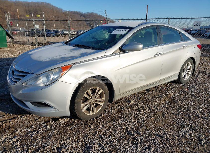Photo 2 of 2011 Hyundai Sonata GLS (VIN 5NPEB4AC1BH139138)