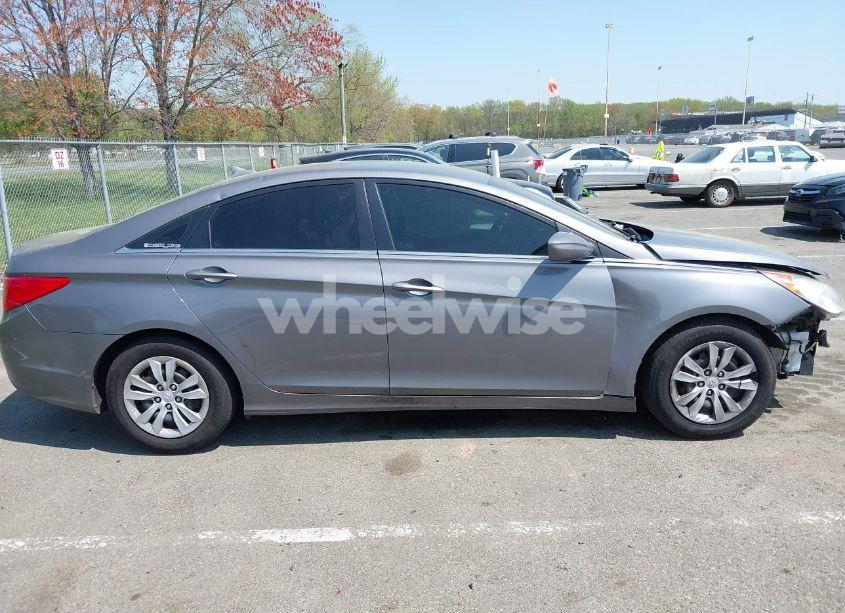 Photo 13 of 2011 Hyundai Sonata GLS (VIN 5NPEB4AC1BH197816)