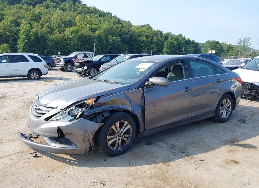 Photo 2 of 2011 Hyundai Sonata GLS (VIN 5NPEB4AC1BH248800)