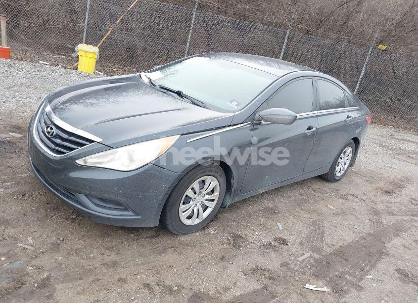 Photo 2 of 2012 Hyundai Sonata GLS (VIN 5NPEB4AC1CH385592)