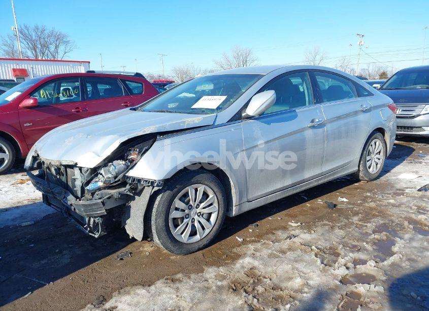 Photo 2 of 2012 Hyundai Sonata GLS (VIN 5NPEB4AC1CH441790)