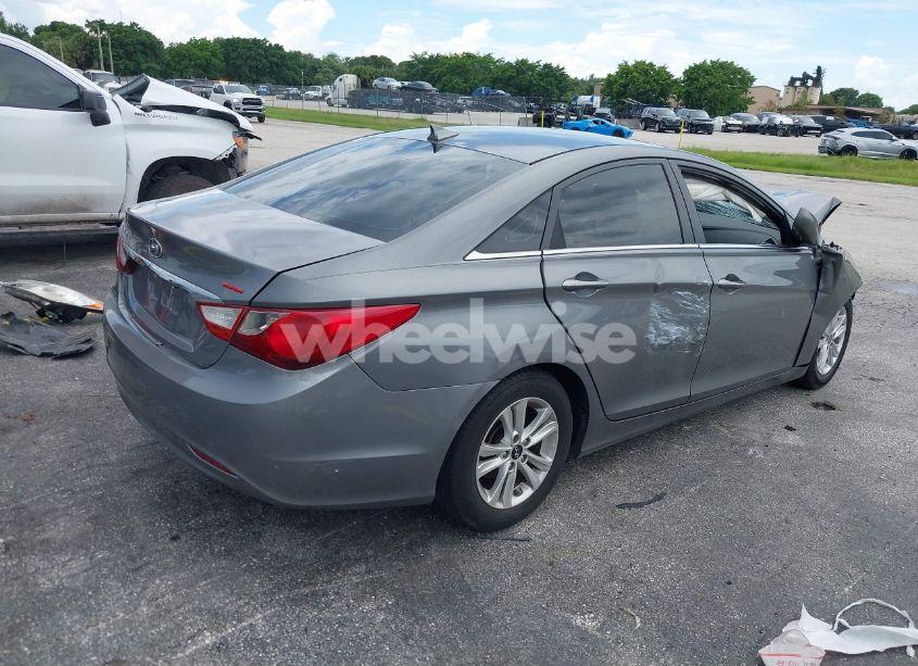 Photo 4 of 2012 Hyundai Sonata GLS (VIN 5NPEB4AC1CH471839)