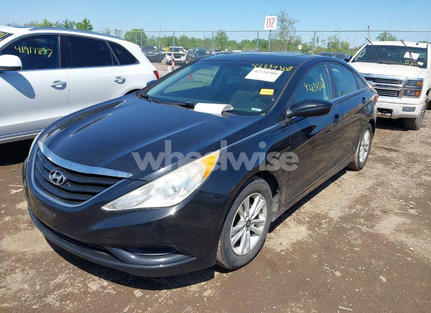 Photo 2 of 2012 Hyundai Sonata GLS (VIN 5NPEB4AC1CH497793)