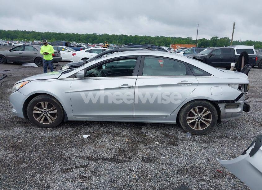 Photo 15 of 2013 Hyundai Sonata GLS (VIN 5NPEB4AC1DH510236)