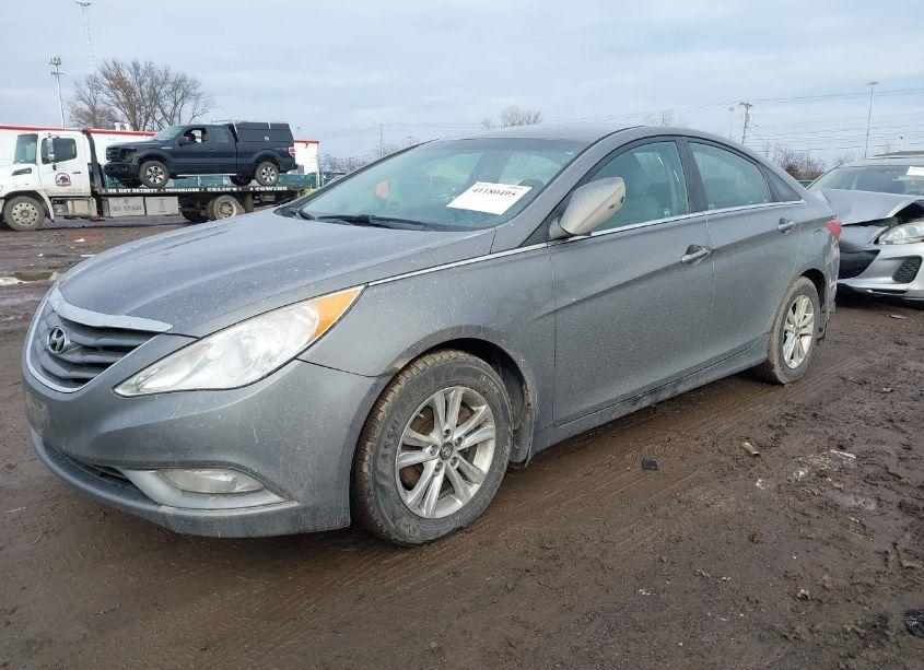 Photo 2 of 2013 Hyundai Sonata GLS (VIN 5NPEB4AC1DH513007)