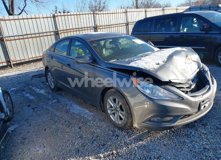 2013 Hyundai Sonata GLS (VIN 5NPEB4AC1DH556424) main photo