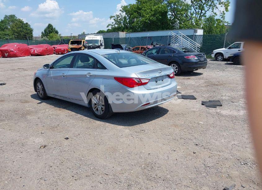 Photo 3 of 2013 Hyundai Sonata GLS (VIN 5NPEB4AC1DH557556)