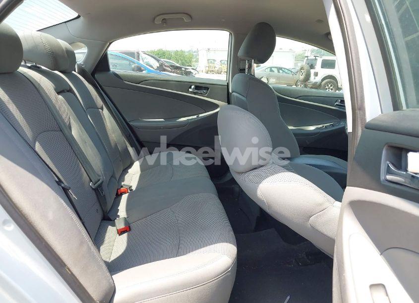 Photo 8 of 2013 Hyundai Sonata GLS (VIN 5NPEB4AC1DH557556)