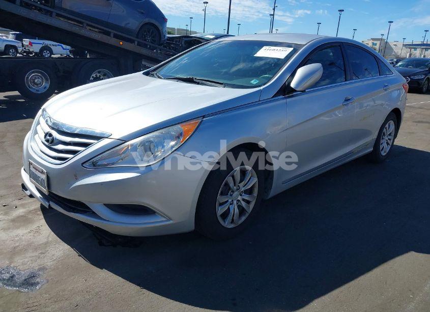 Photo 2 of 2013 Hyundai Sonata GLS (VIN 5NPEB4AC1DH564667)