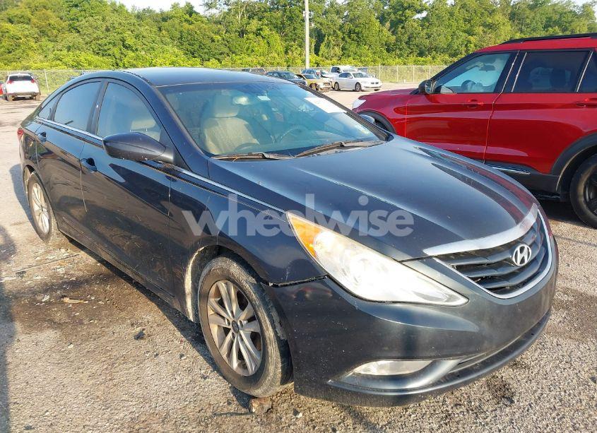 2013 Hyundai Sonata GLS (VIN 5NPEB4AC1DH570758) main photo