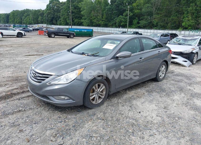 Photo 2 of 2013 Hyundai Sonata GLS (VIN 5NPEB4AC1DH602933)
