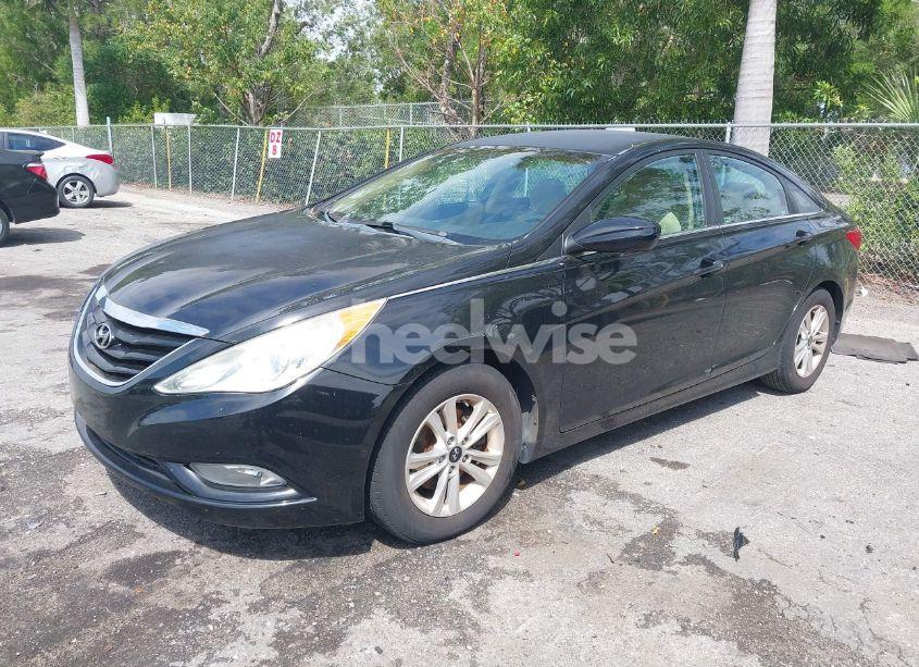 Photo 2 of 2013 Hyundai Sonata GLS (VIN 5NPEB4AC1DH618176)