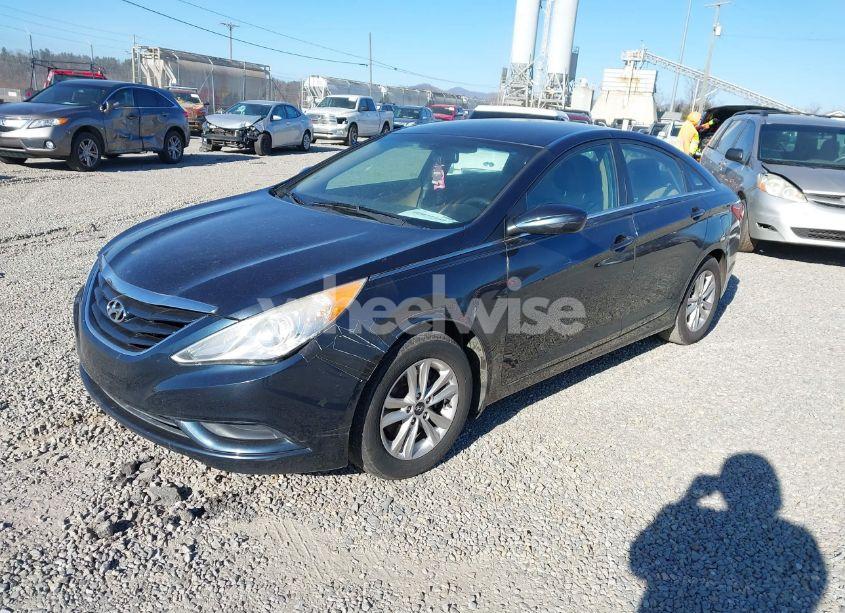 Photo 2 of 2013 Hyundai Sonata GLS (VIN 5NPEB4AC1DH644468)
