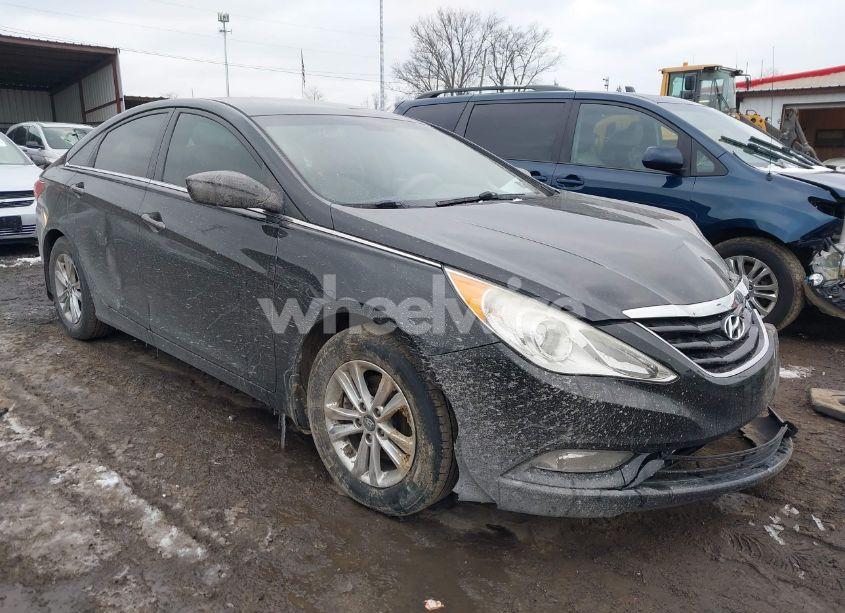 2013 Hyundai Sonata GLS (VIN 5NPEB4AC1DH647757) main photo