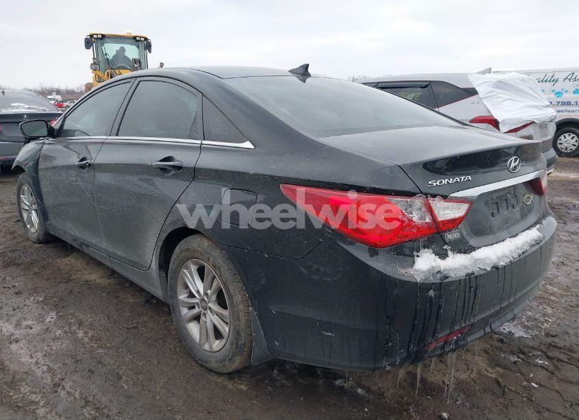Photo 3 of 2013 Hyundai Sonata GLS (VIN 5NPEB4AC1DH647757)