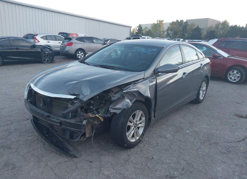 Photo 2 of 2013 Hyundai Sonata GLS (VIN 5NPEB4AC1DH668706)