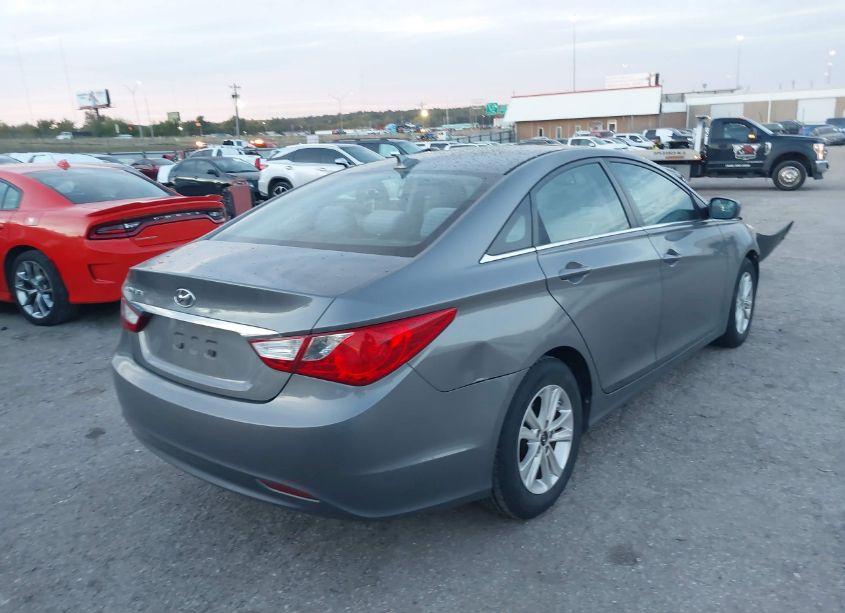 Photo 4 of 2013 Hyundai Sonata GLS (VIN 5NPEB4AC1DH668706)