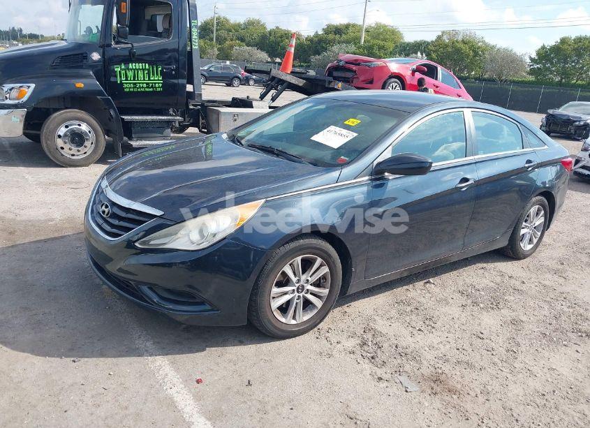 Photo 2 of 2013 Hyundai Sonata GLS (VIN 5NPEB4AC1DH691953)
