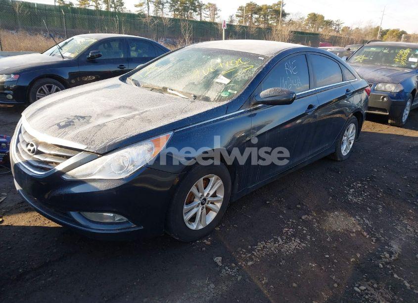 Photo 2 of 2013 Hyundai Sonata GLS (VIN 5NPEB4AC1DH702885)