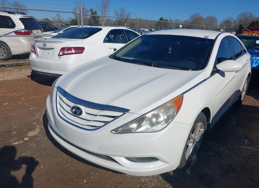 Photo 2 of 2013 Hyundai Sonata GLS (VIN 5NPEB4AC1DH713644)
