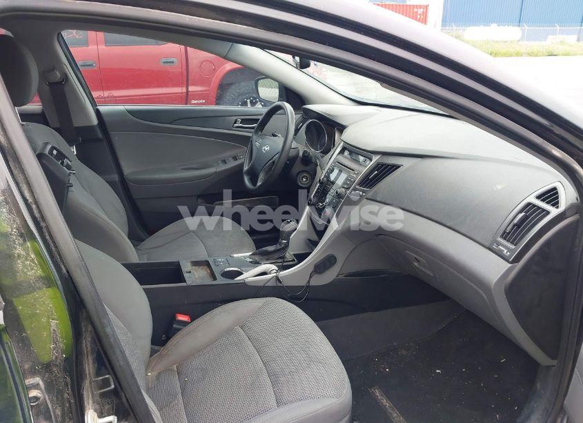 Photo 5 of 2013 Hyundai Sonata GLS (VIN 5NPEB4AC1DH732016)