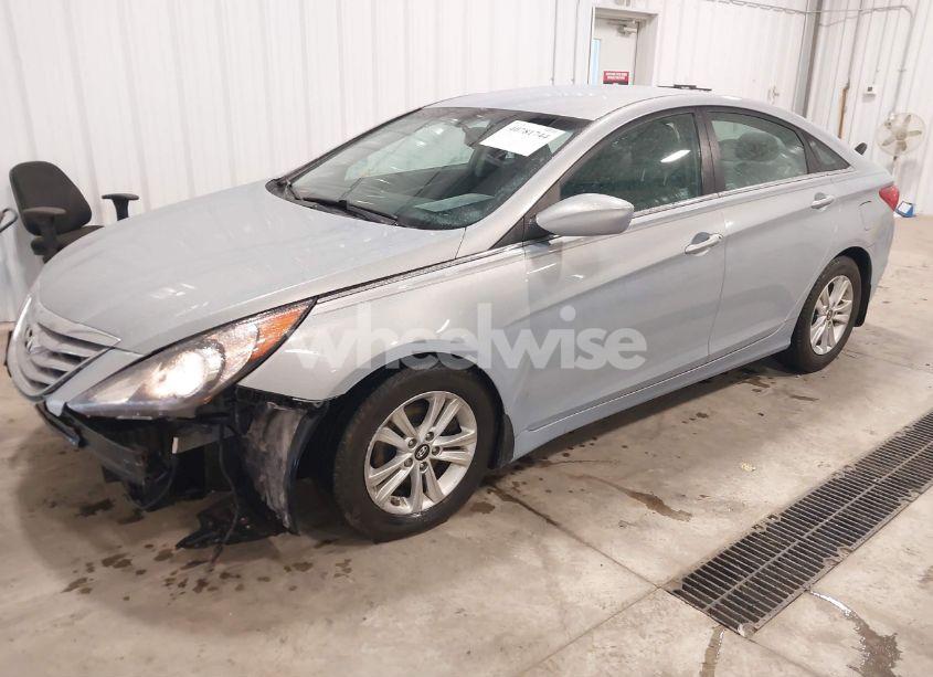 Photo 2 of 2013 Hyundai Sonata GLS (VIN 5NPEB4AC1DH751746)
