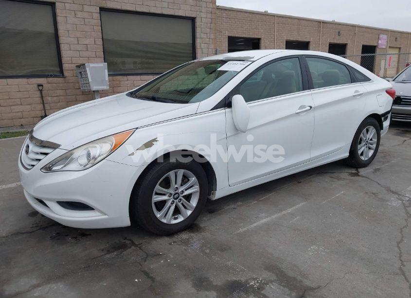 Photo 2 of 2013 Hyundai Sonata GLS (VIN 5NPEB4AC1DH762133)