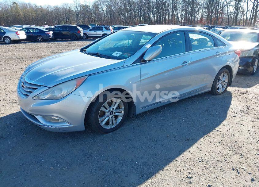 Photo 2 of 2013 Hyundai Sonata GLS (VIN 5NPEB4AC1DH773262)