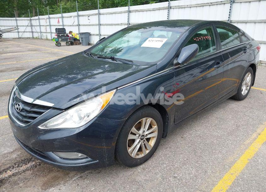 Photo 2 of 2013 Hyundai Sonata GLS (VIN 5NPEB4AC1DH785170)