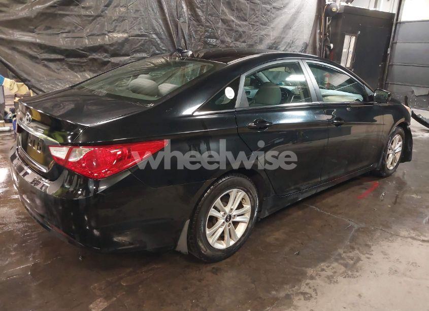 Photo 4 of 2013 Hyundai Sonata GLS (VIN 5NPEB4AC1DH800539)