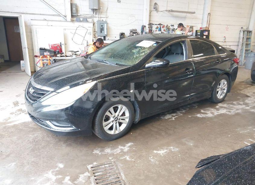 Photo 2 of 2013 Hyundai Sonata GLS (VIN 5NPEB4AC1DH809564)