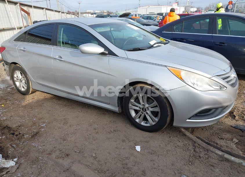 2014 Hyundai Sonata GLS (VIN 5NPEB4AC1EH867241) main photo