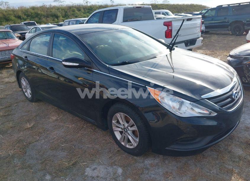 2014 Hyundai Sonata GLS (VIN 5NPEB4AC1EH900349) main photo