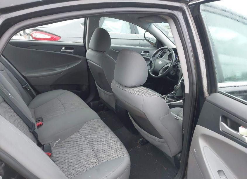 Photo 8 of 2011 Hyundai Sonata GLS (VIN 5NPEB4AC2BH012964)