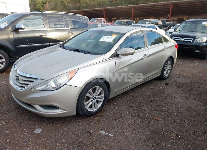 Photo 2 of 2011 Hyundai Sonata GLS (VIN 5NPEB4AC2BH029537)