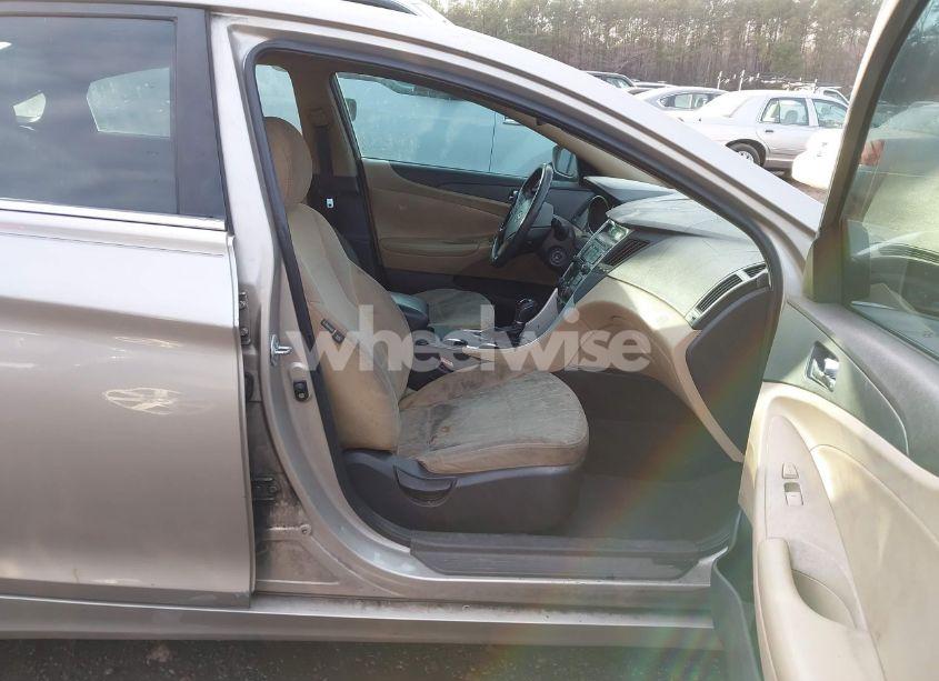 Photo 5 of 2011 Hyundai Sonata GLS (VIN 5NPEB4AC2BH029537)