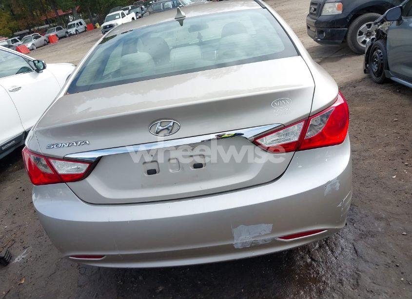 Photo 16 of 2011 Hyundai Sonata GLS (VIN 5NPEB4AC2BH059606)