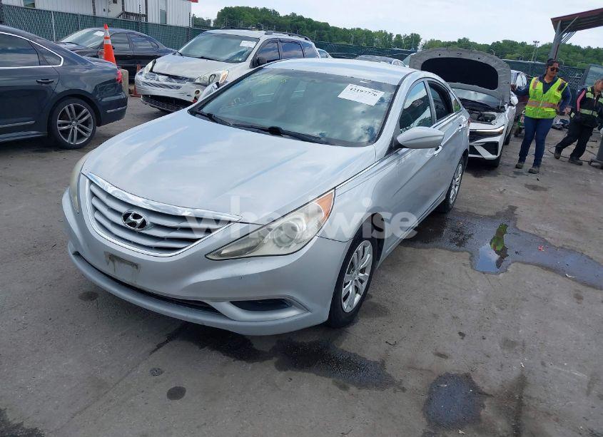 Photo 2 of 2011 Hyundai Sonata GLS (VIN 5NPEB4AC2BH074106)