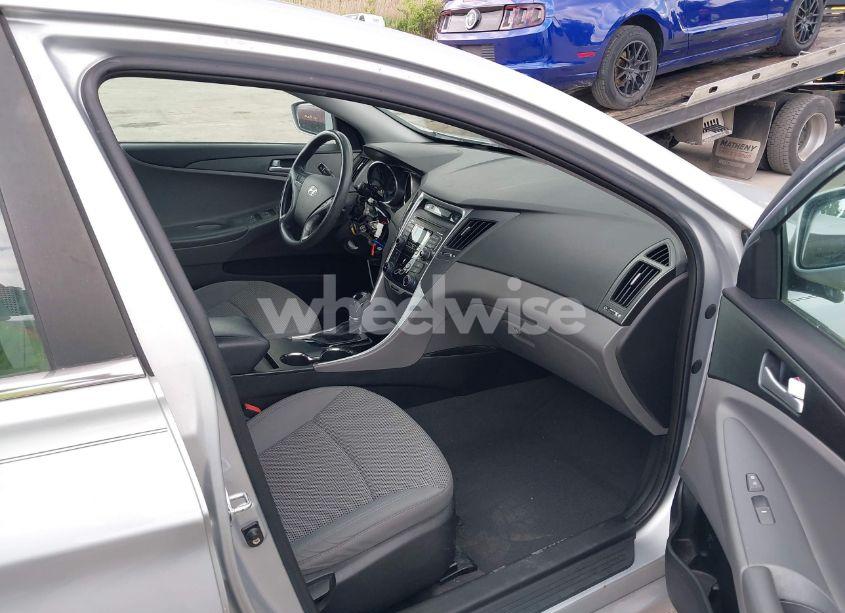 Photo 5 of 2011 Hyundai Sonata GLS (VIN 5NPEB4AC2BH074106)