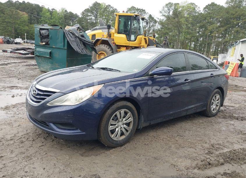 Photo 2 of 2011 Hyundai Sonata GLS (VIN 5NPEB4AC2BH169572)