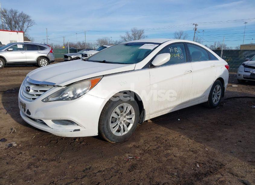 Photo 2 of 2011 Hyundai Sonata GLS (VIN 5NPEB4AC2BH172827)
