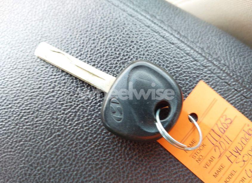 Photo 11 of 2011 Hyundai Sonata GLS (VIN 5NPEB4AC2BH184931)