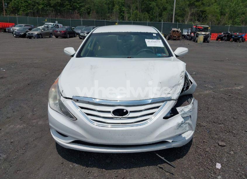 Photo 12 of 2011 Hyundai Sonata GLS (VIN 5NPEB4AC2BH184931)