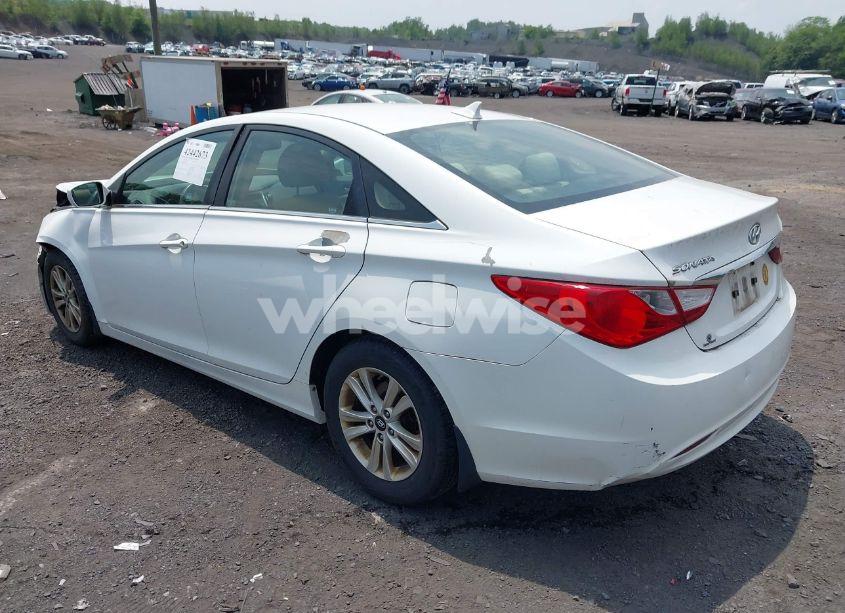 Photo 3 of 2011 Hyundai Sonata GLS (VIN 5NPEB4AC2BH184931)