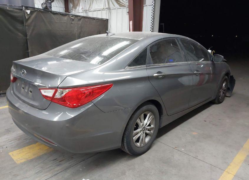 Photo 4 of 2011 Hyundai Sonata GLS (VIN 5NPEB4AC2BH189997)
