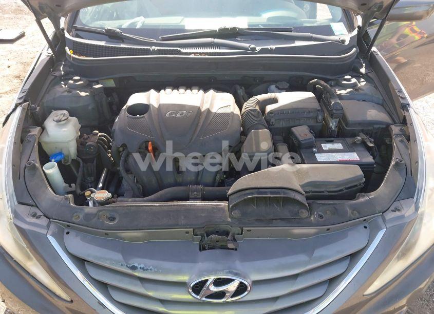 Photo 10 of 2011 Hyundai Sonata GLS (VIN 5NPEB4AC2BH197842)
