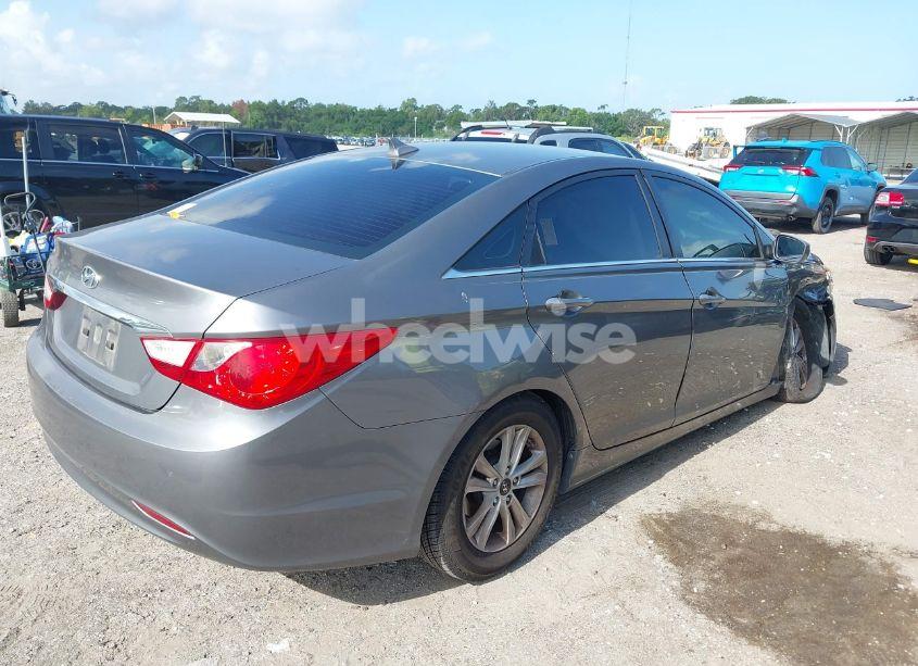 Photo 4 of 2011 Hyundai Sonata GLS (VIN 5NPEB4AC2BH197842)