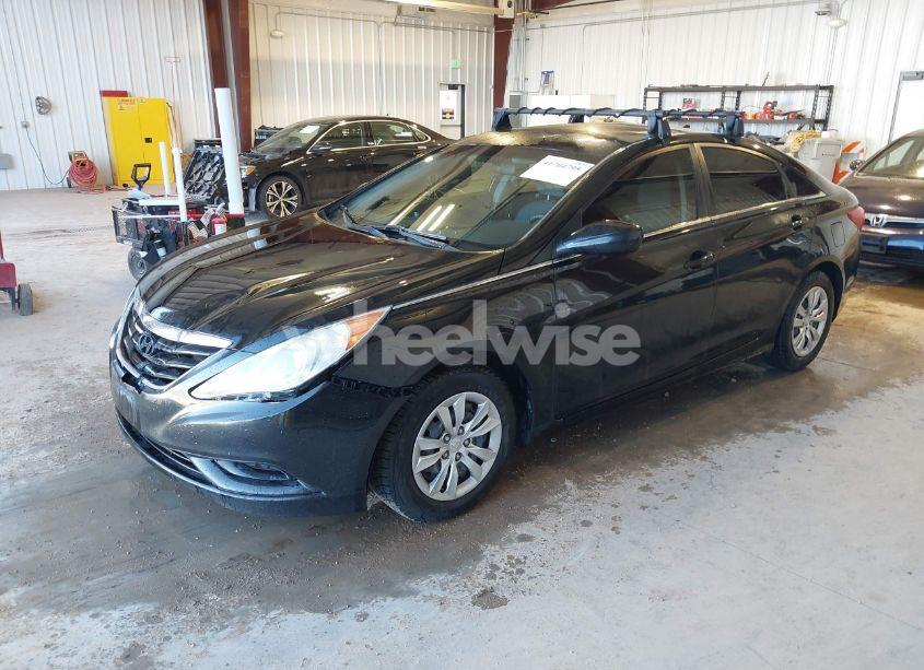 Photo 2 of 2011 Hyundai Sonata GLS (VIN 5NPEB4AC2BH257778)